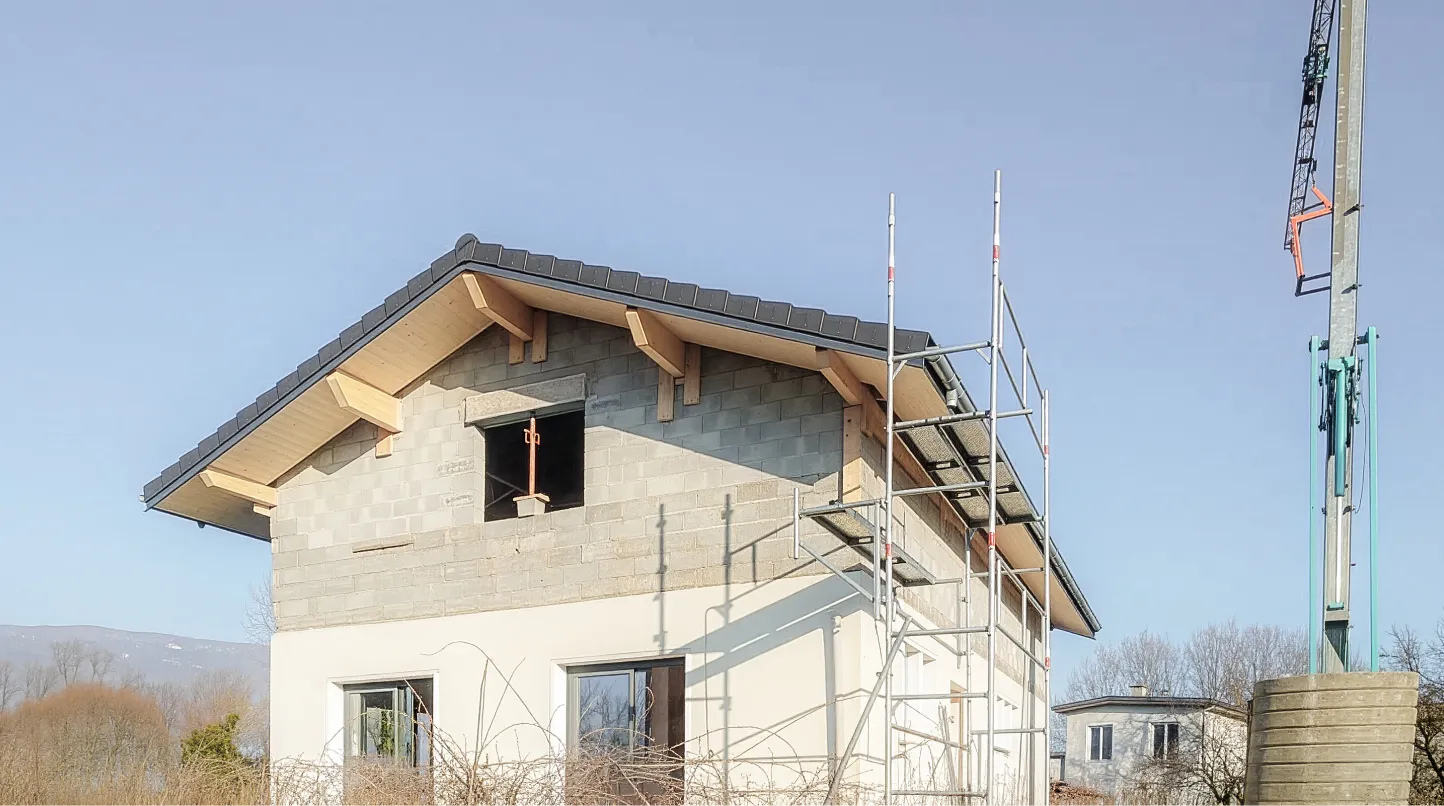 Rénovez et modernisez votre maison avec DLG, expert en habitat à Chambéry et ses environs.